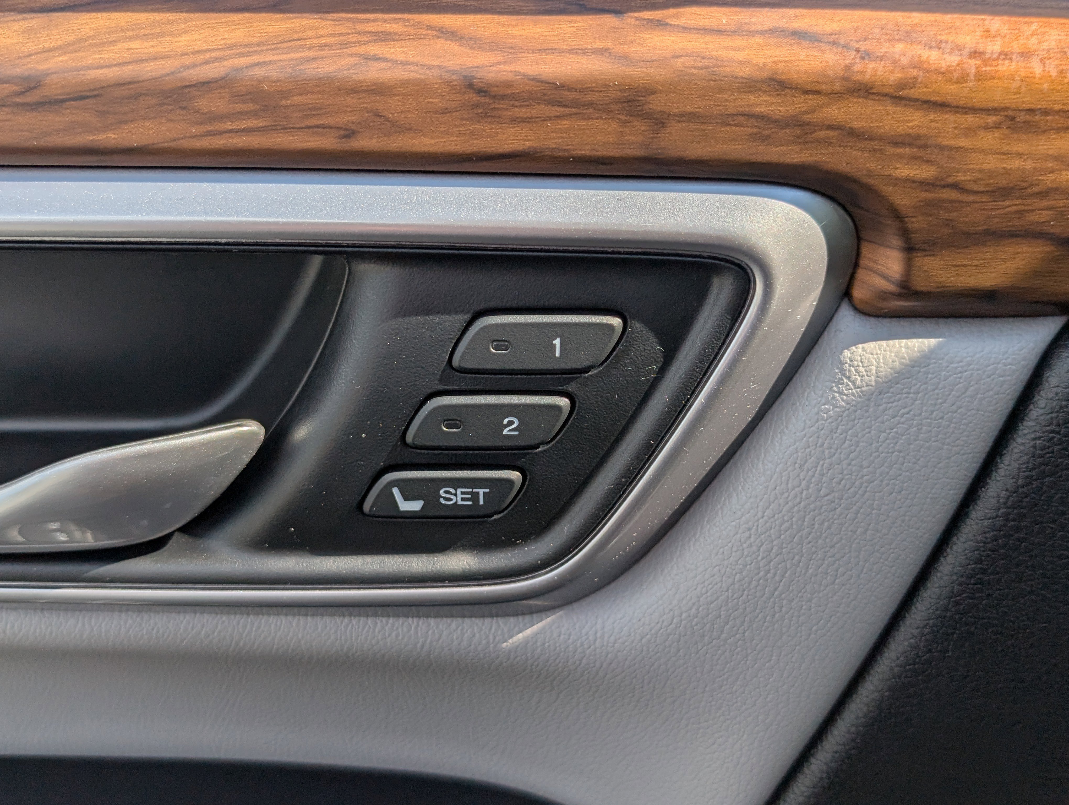 Used 2022 Honda CR-V Touring image 22