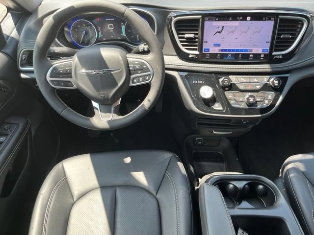 New 2026 Chrysler Pacifica Select AWD/4WD image 30