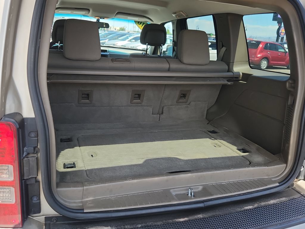 Used 2010 Jeep Liberty Sport w/ Popular Equipment Group AWD/4WD image 11