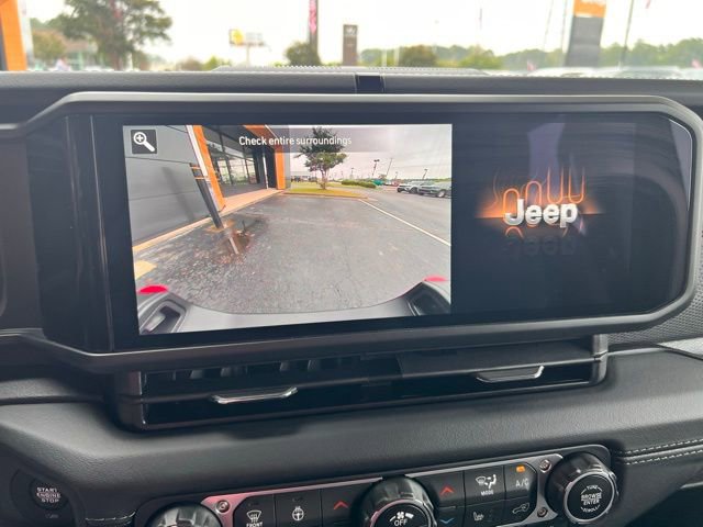 New 2025 Jeep Gladiator Rubicon w/ Convenience Group image 12