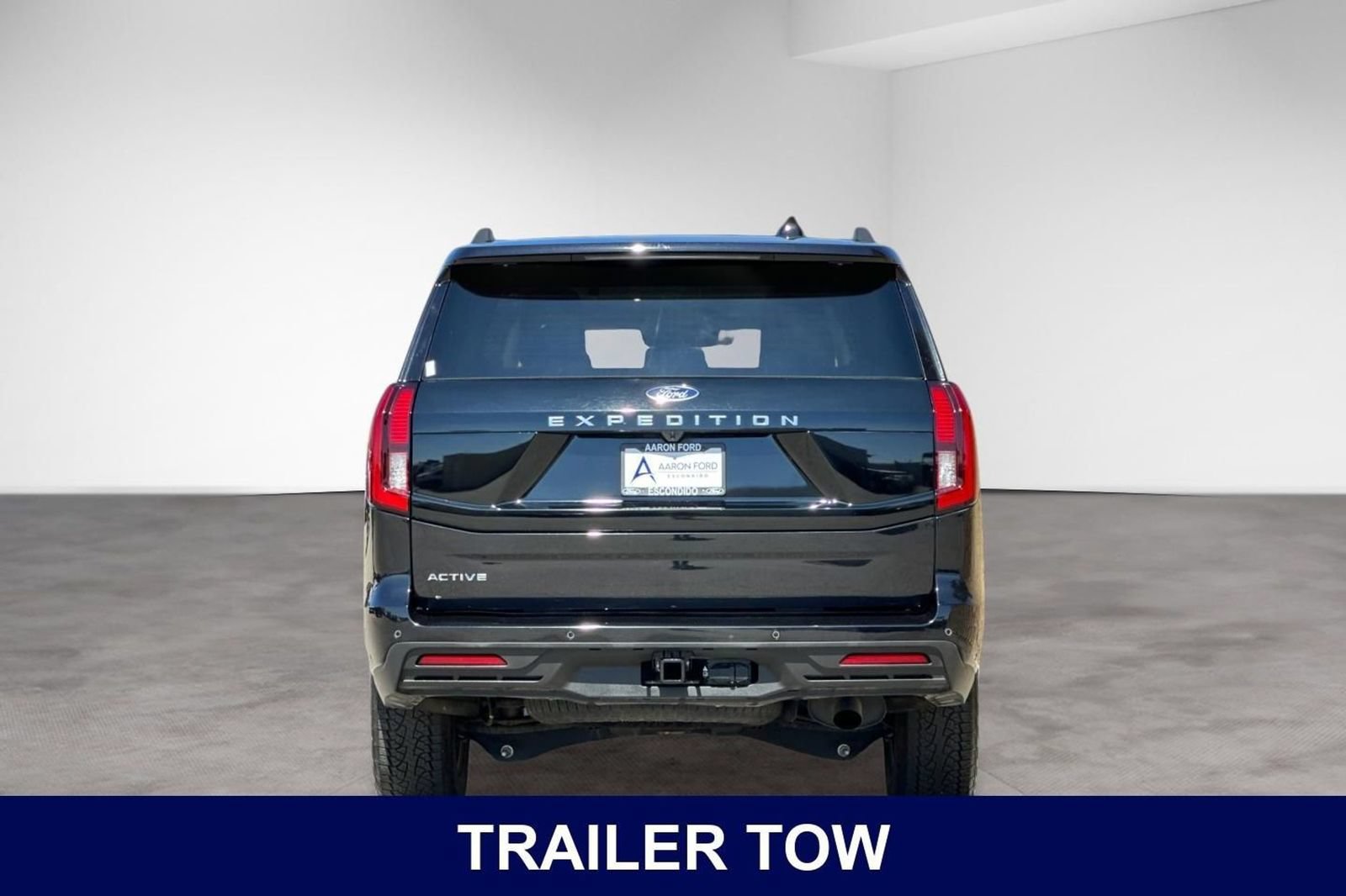 Used 2025 Ford Expedition Active AWD/4WD image 4