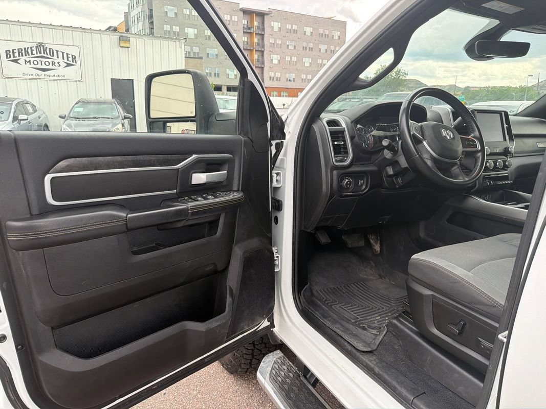 Used 2024 RAM 2500 Big Horn w/ Off Road Package AWD/4WD image 9