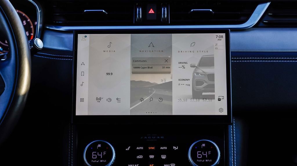 Used 2024 Jaguar F-PACE R-Dynamic S image 17