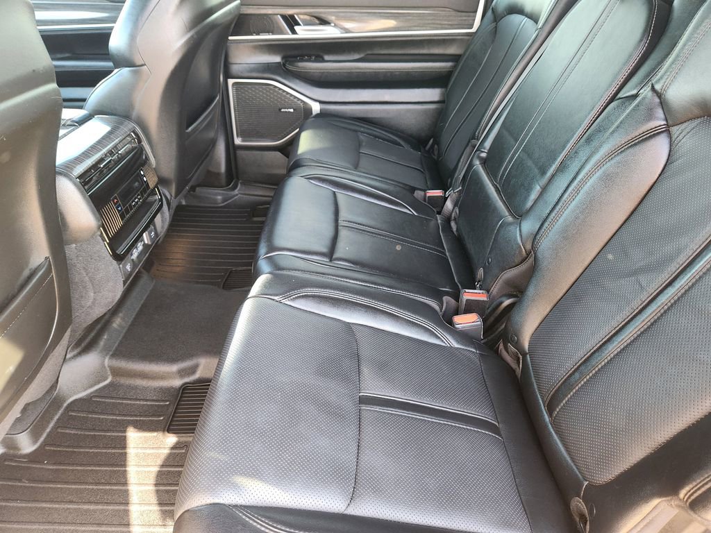 Used 2022 Jeep Wagoneer Series II AWD/4WD image 34