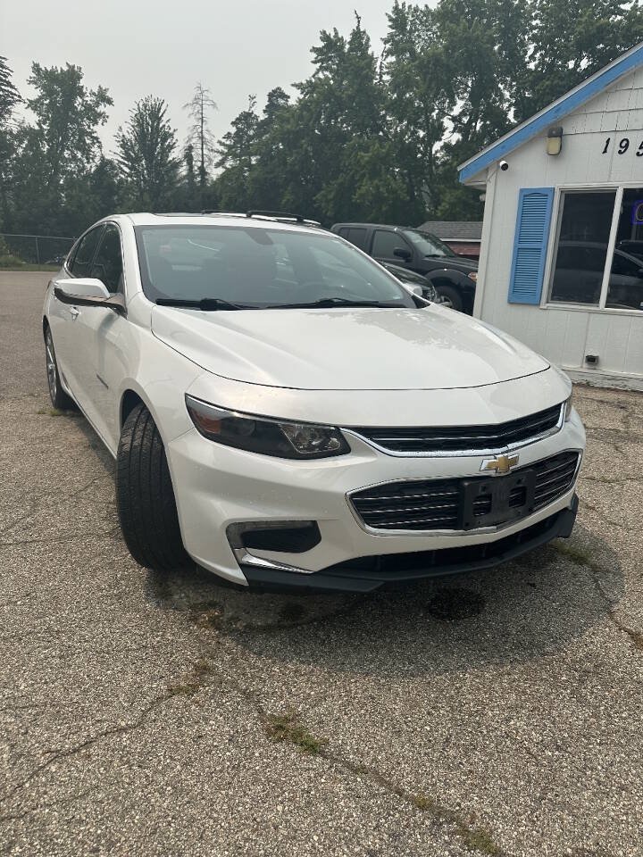 Used 2016 Chevrolet Malibu Premier FWD image 3