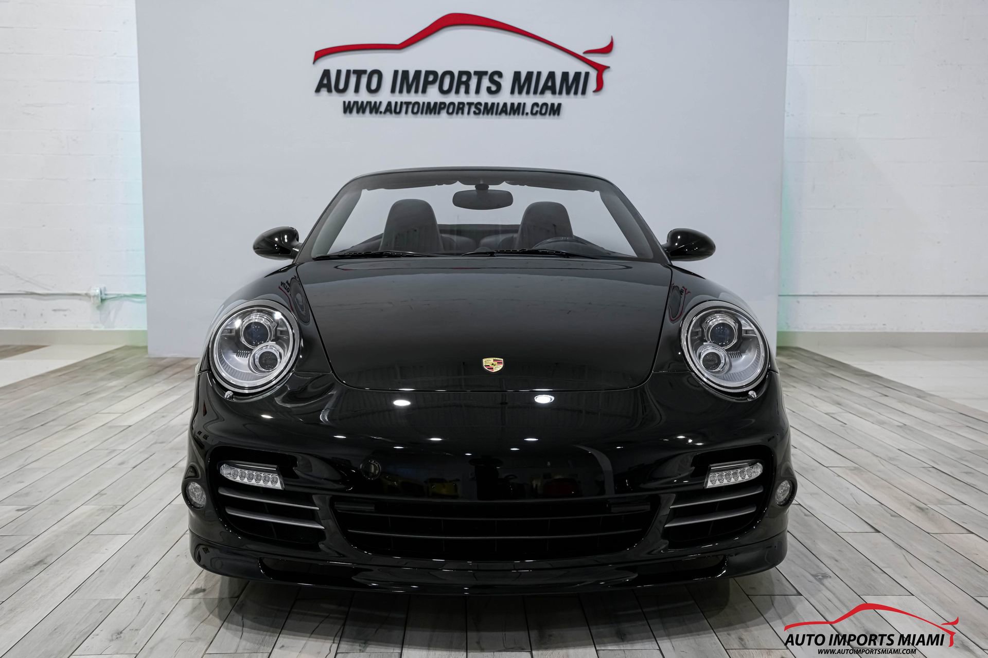 Used 2012 Porsche 911 Turbo S image 32