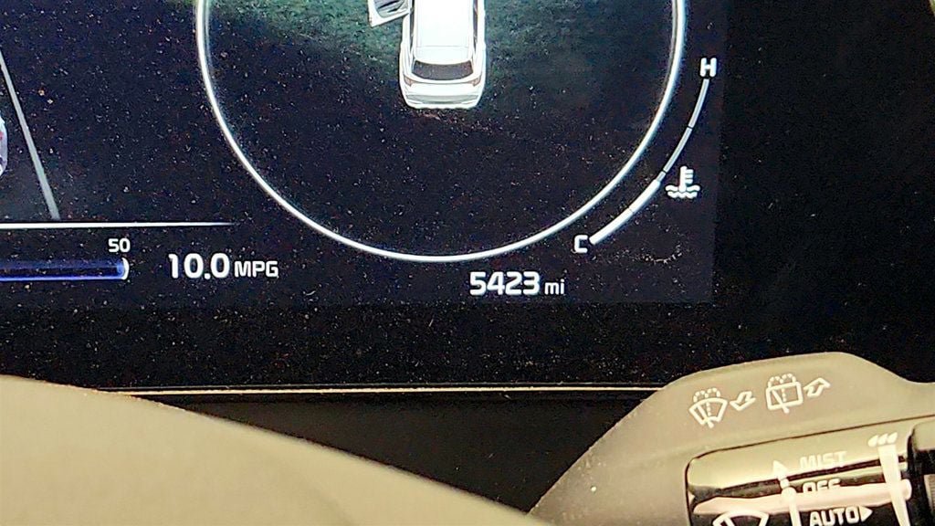 Used 2025 Kia Sportage SX FWD image 16