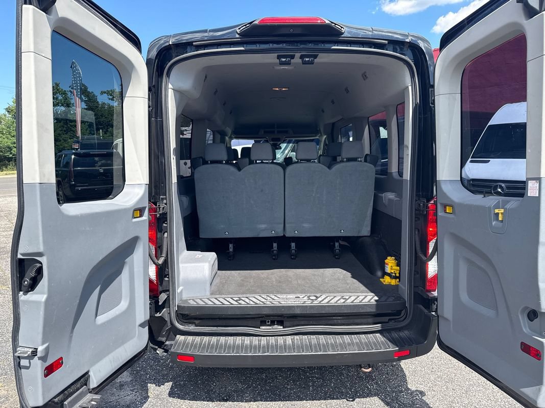 Used 2019 Ford Transit 350 XLT RWD image 11