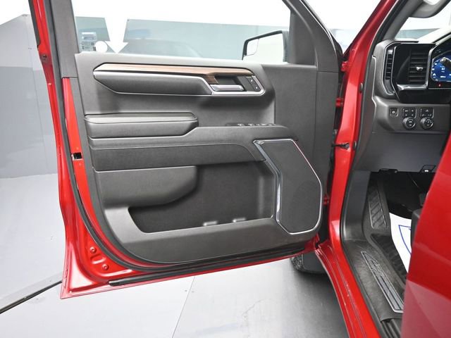 Used 2023 Chevrolet Silverado 1500 RST w/ Z71 Off-Road Package image 9