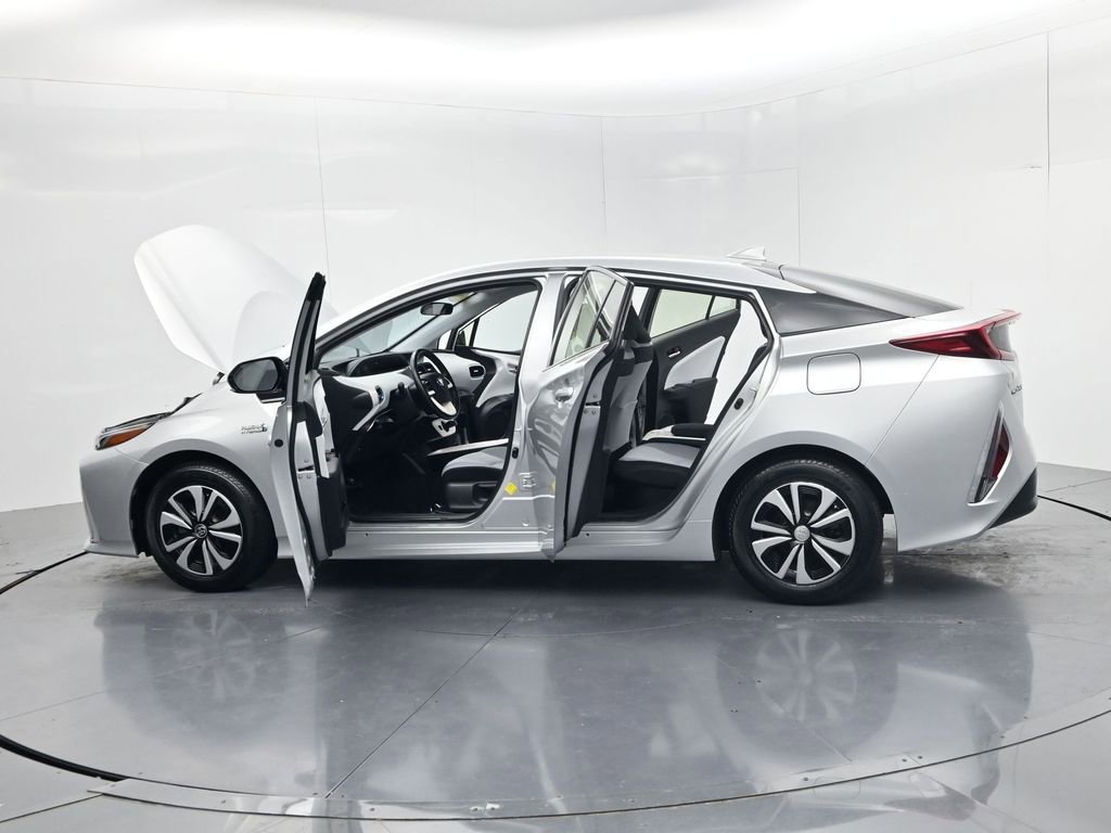 Used 2017 Toyota Prius Prime Plus w/ Carpet Mat Package FWD image 60