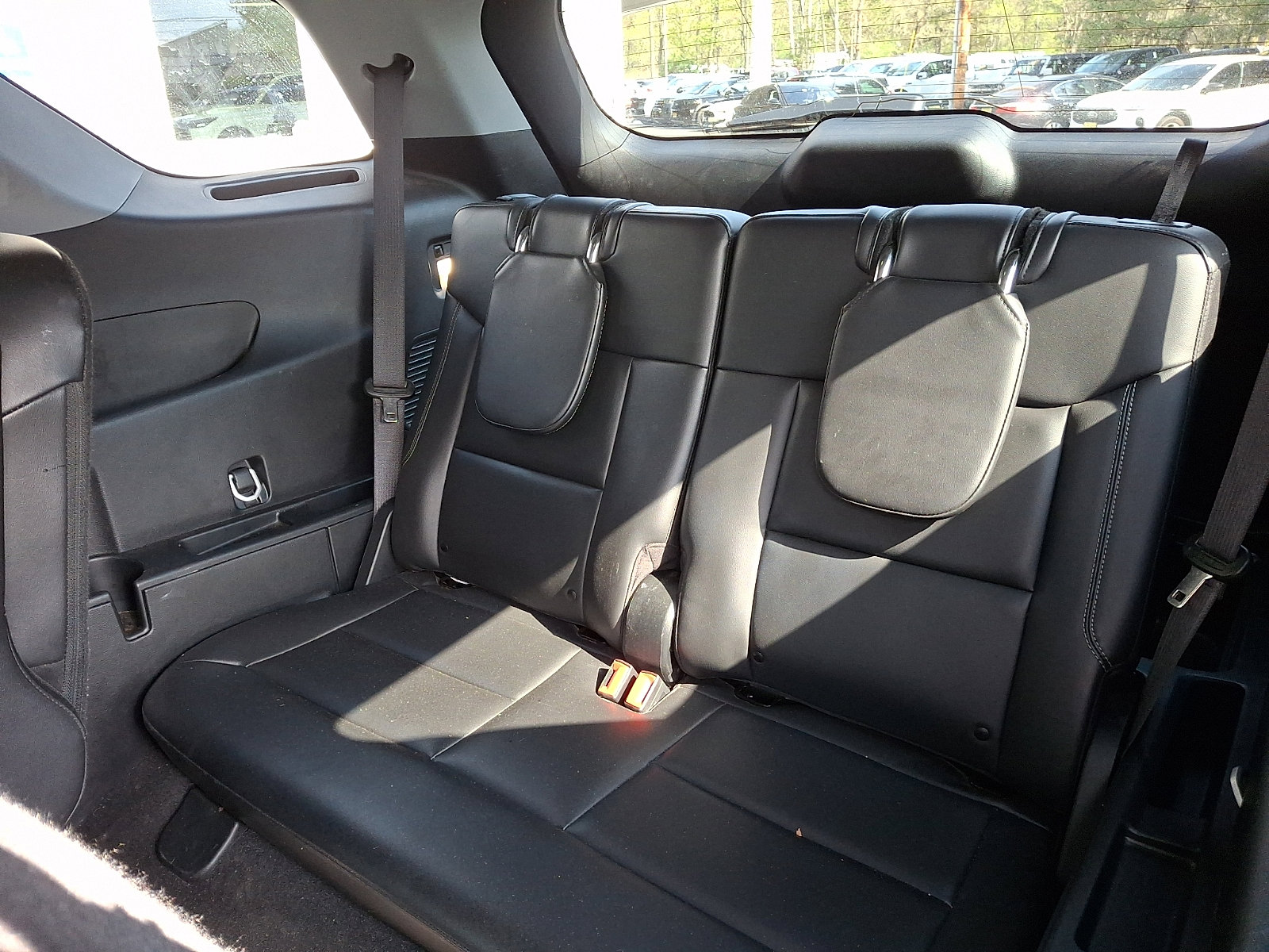 Used 2023 Ford Explorer XLT w/ Equipment Group 202A AWD/4WD image 12