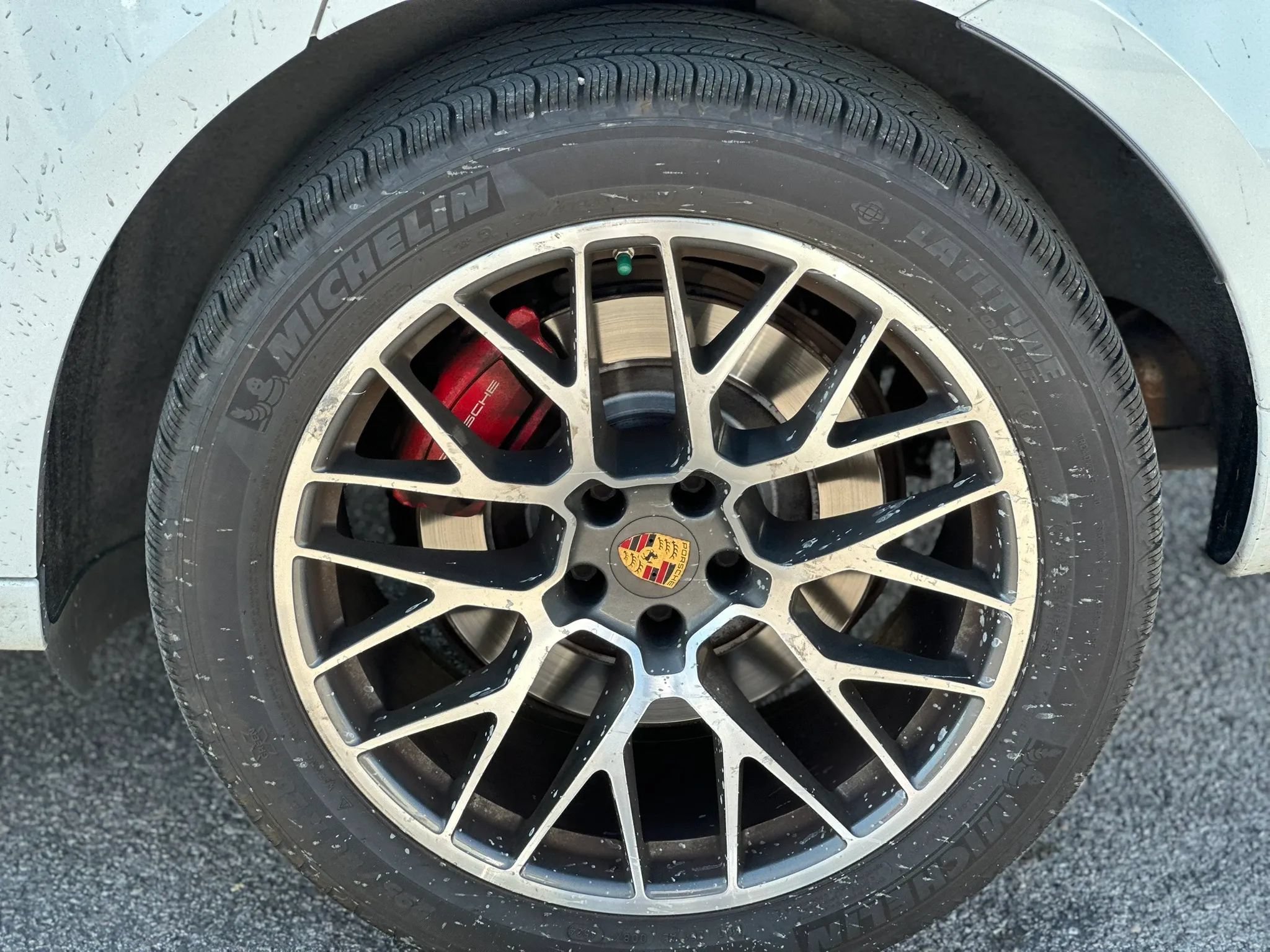 Used 2015 Porsche Macan Turbo AWD/4WD image 24
