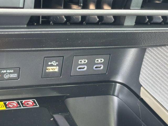 Used 2026 Toyota Camry SE w/ Convenience Package FWD image 20