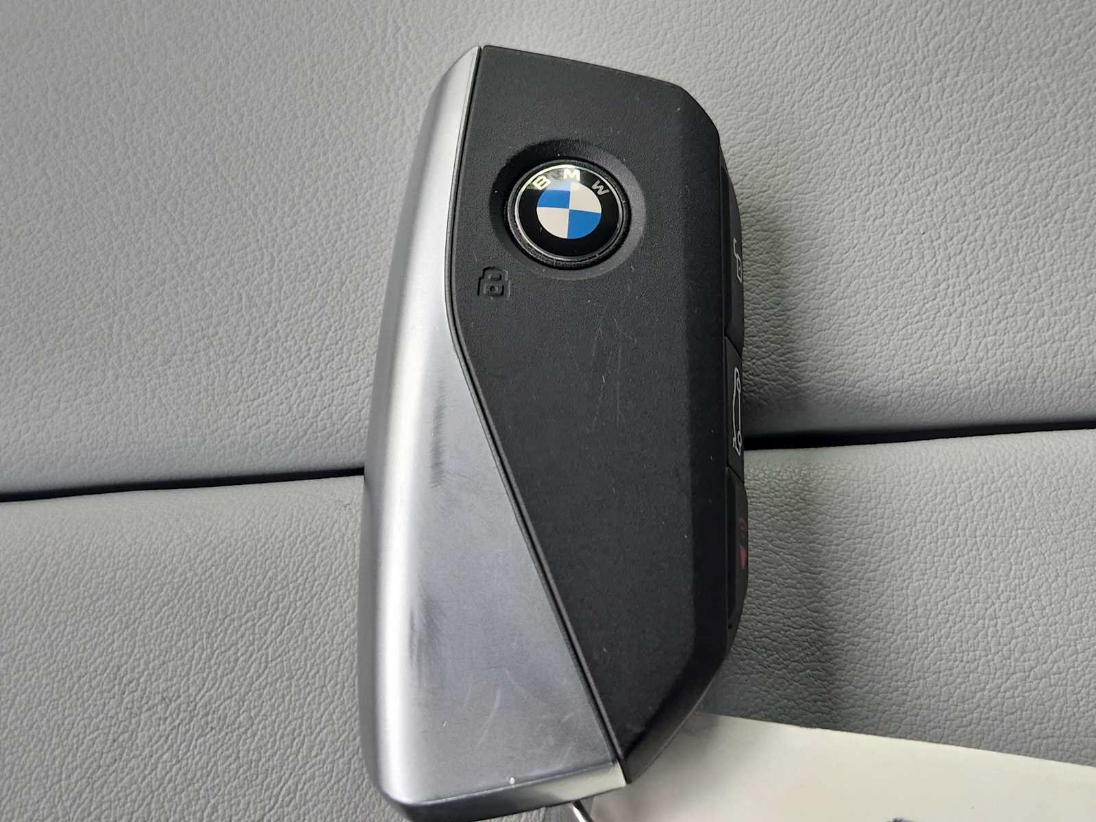 New 2026 BMW X6 xDrive40i w/ Climate Comfort Package AWD/4WD image 36