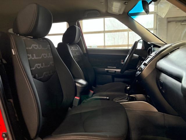 Used 2012 Kia Soul + image 22