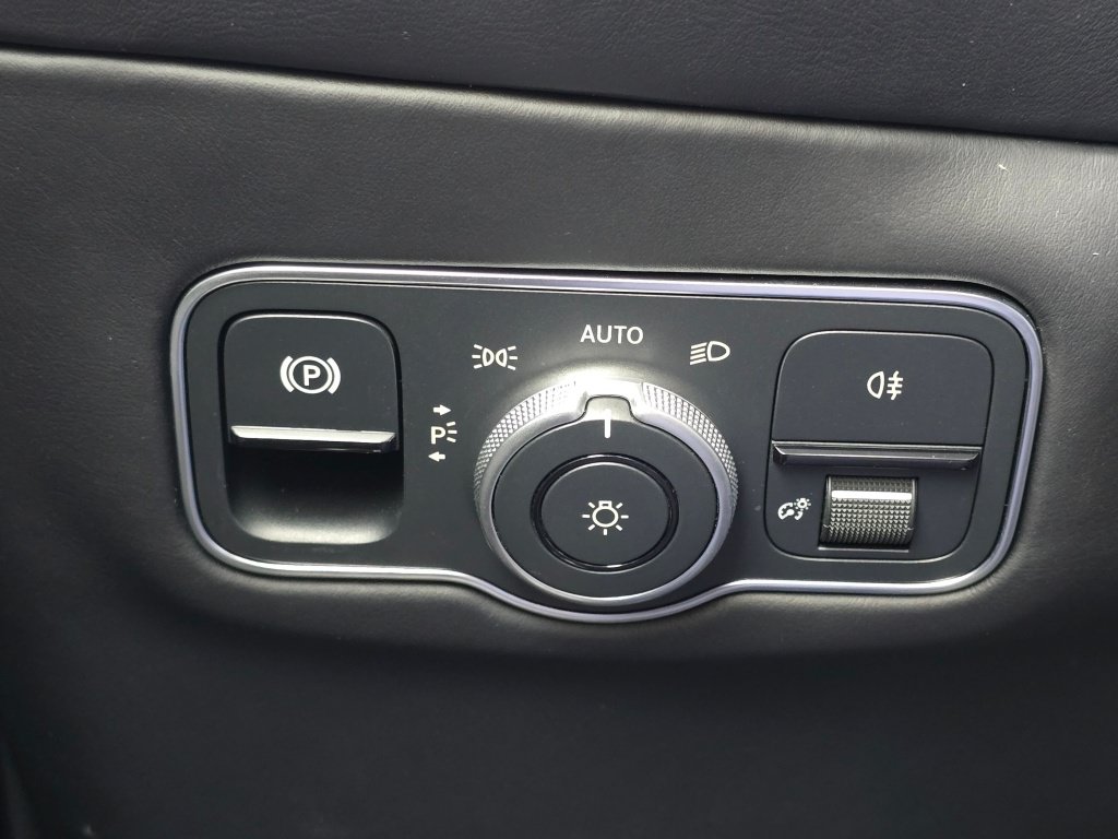 Used 2024 Aston Martin DBX 707 AWD/4WD image 35