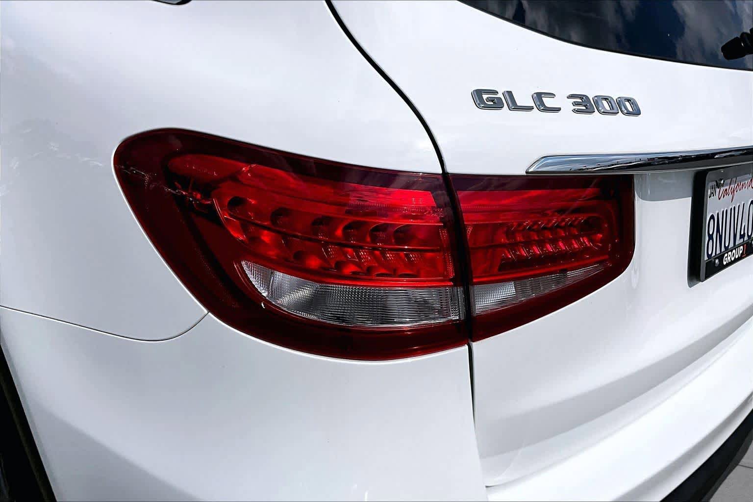Used 2018 Mercedes-Benz GLC 300 4MATIC image 28