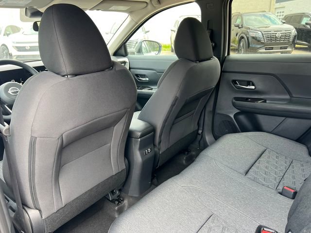New 2026 Nissan Kicks SV w/ Charging Package image 33