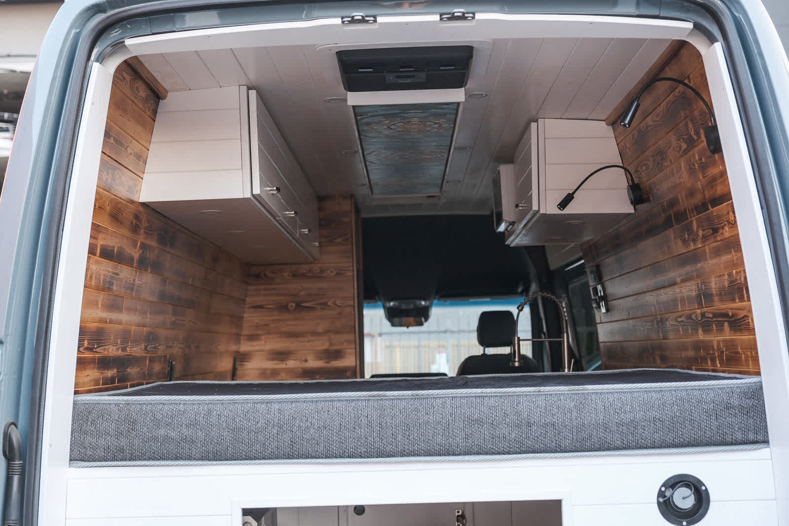 Used 2024 Mercedes-Benz Sprinter 2500 w/ Acoustic Package image 53