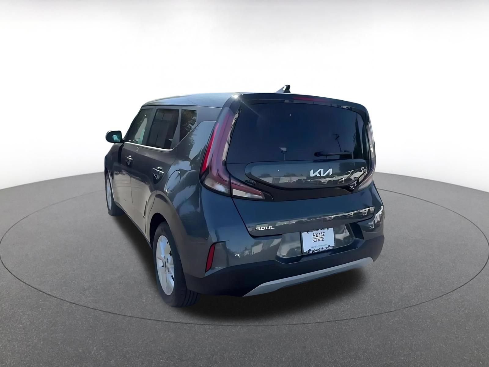 Used 2025 Kia Soul LX w/ LX Technology Package FWD image 11