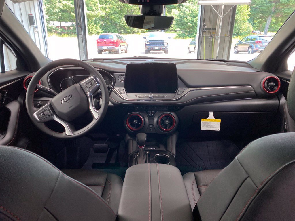 New 2026 Chevrolet Blazer RS w/ Driver Confidence II Package AWD/4WD image 3