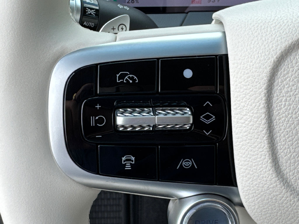 New 2027 Genesis GV60 RWD image 25