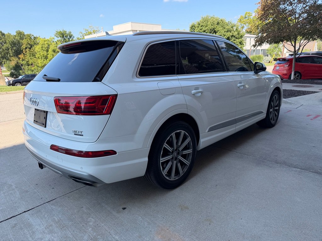 Used 2017 Audi Q7 3.0T Prestige w/ Prestige Package AWD/4WD image 7