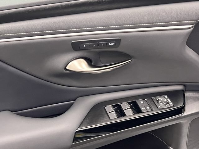 Certified 2025 Lexus ES 300h w/ Premium Package FWD image 10