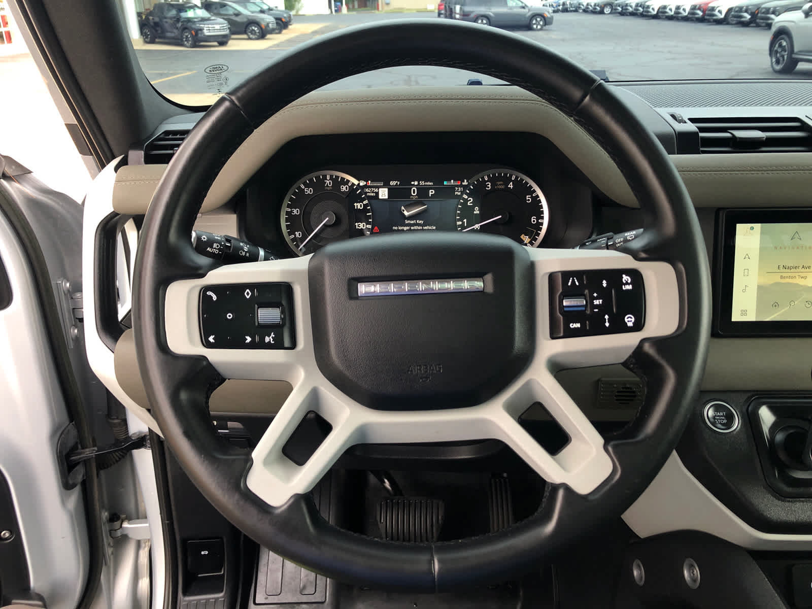 Used 2023 Land Rover Defender 110 SE AWD/4WD image 14