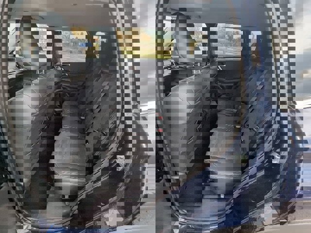 Used 2024 Mitsubishi Outlander SE image 11