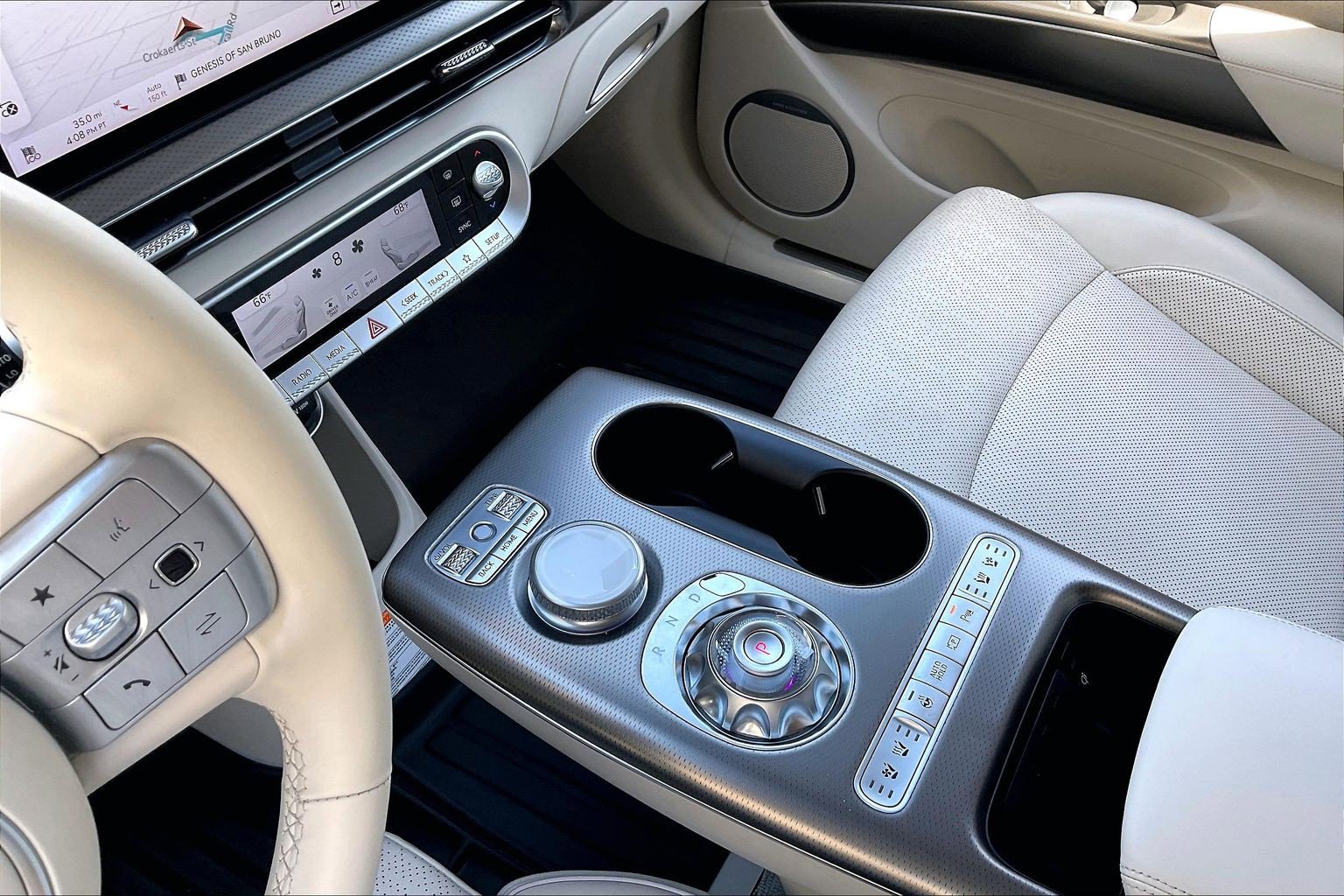 Used 2023 Genesis GV60 Advanced AWD/4WD image 17