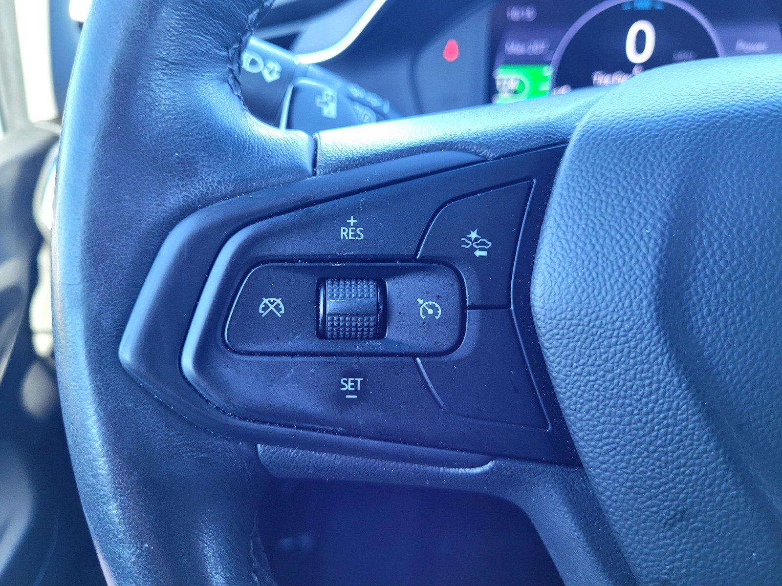 Used 2023 Chevrolet Bolt LT w/ Infotainment Package image 20