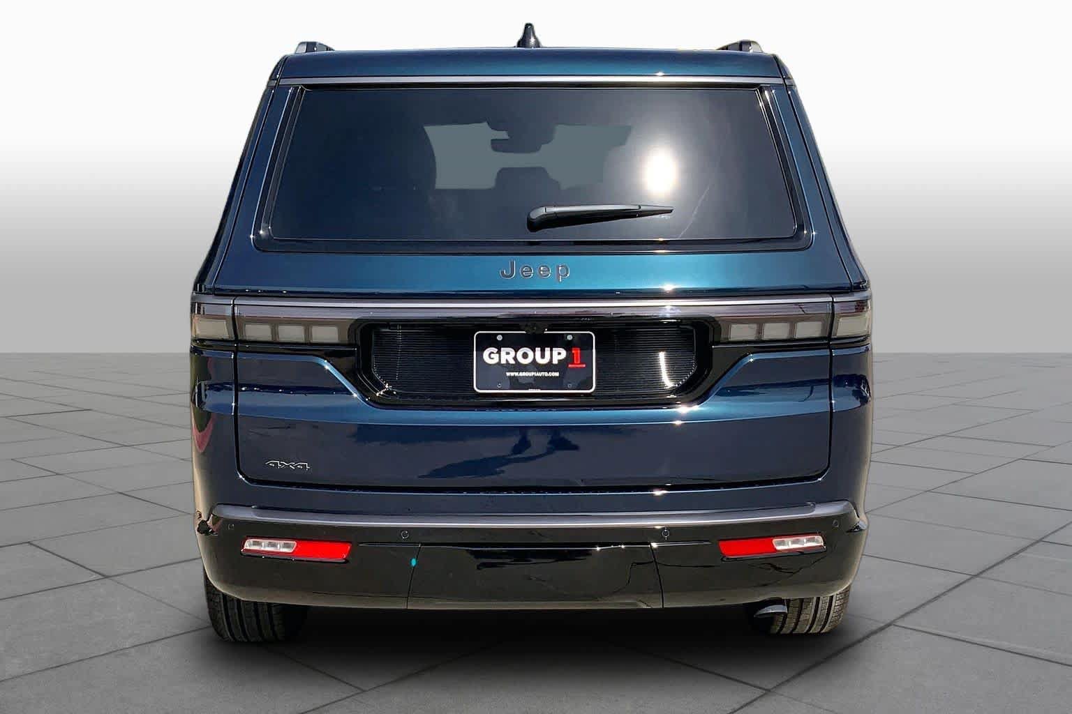New 2026 Jeep Grand Wagoneer Limited AWD/4WD image 4