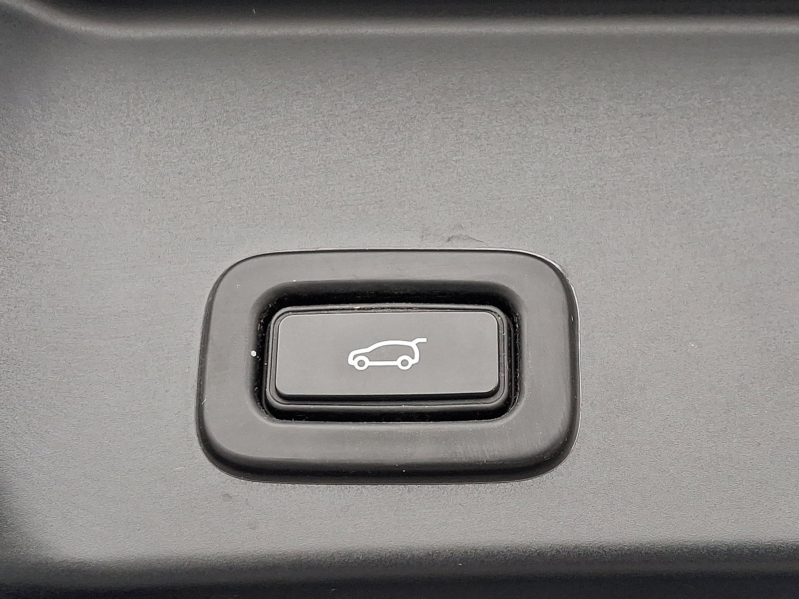 Used 2020 Land Rover Range Rover Evoque SE image 29