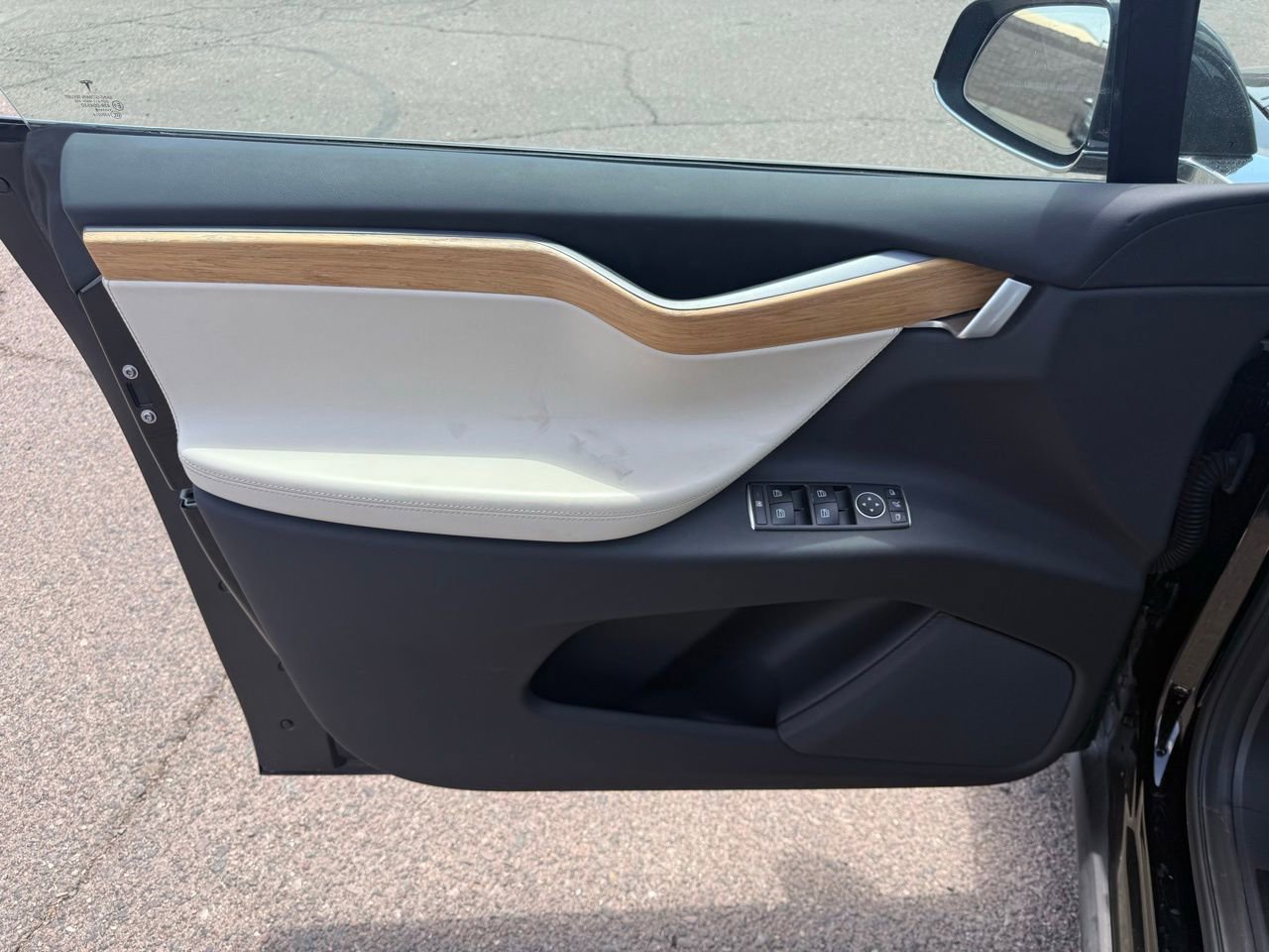 Used 2018 Tesla Model X 75D AWD/4WD image 15