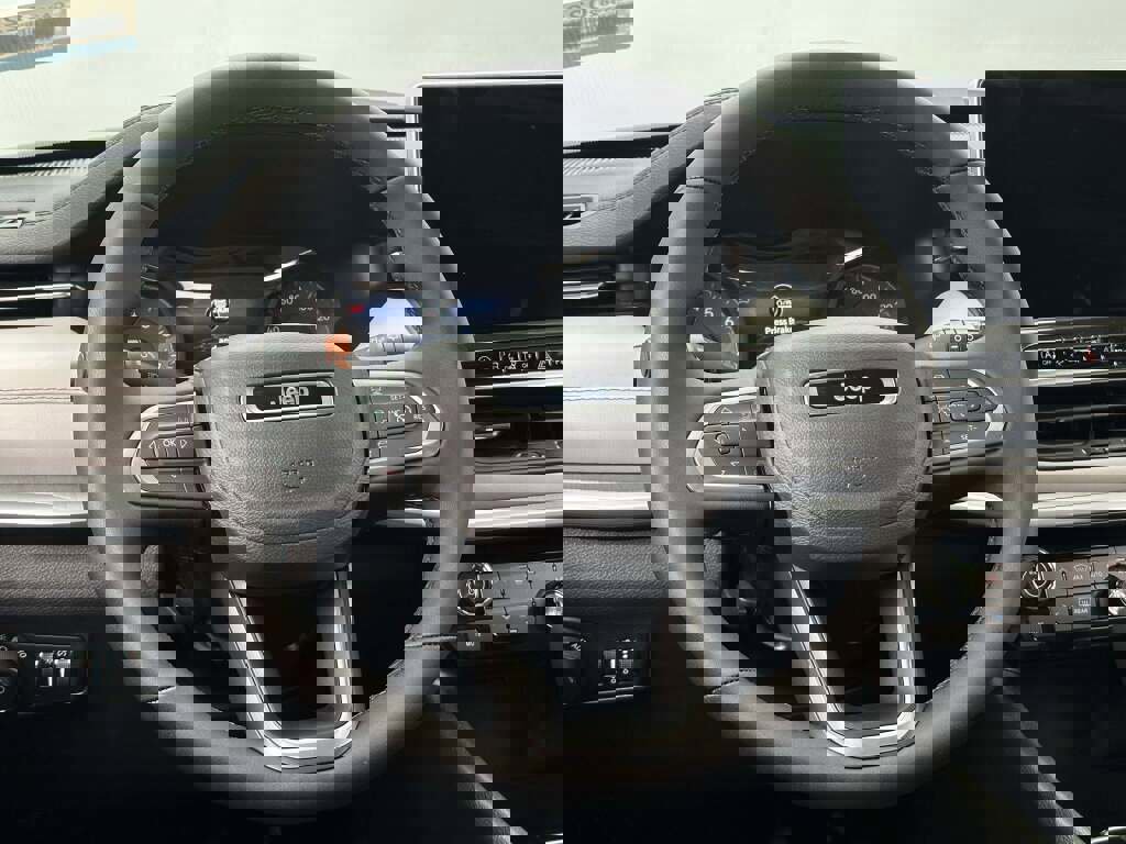 New 2026 Jeep Compass Limited image 19