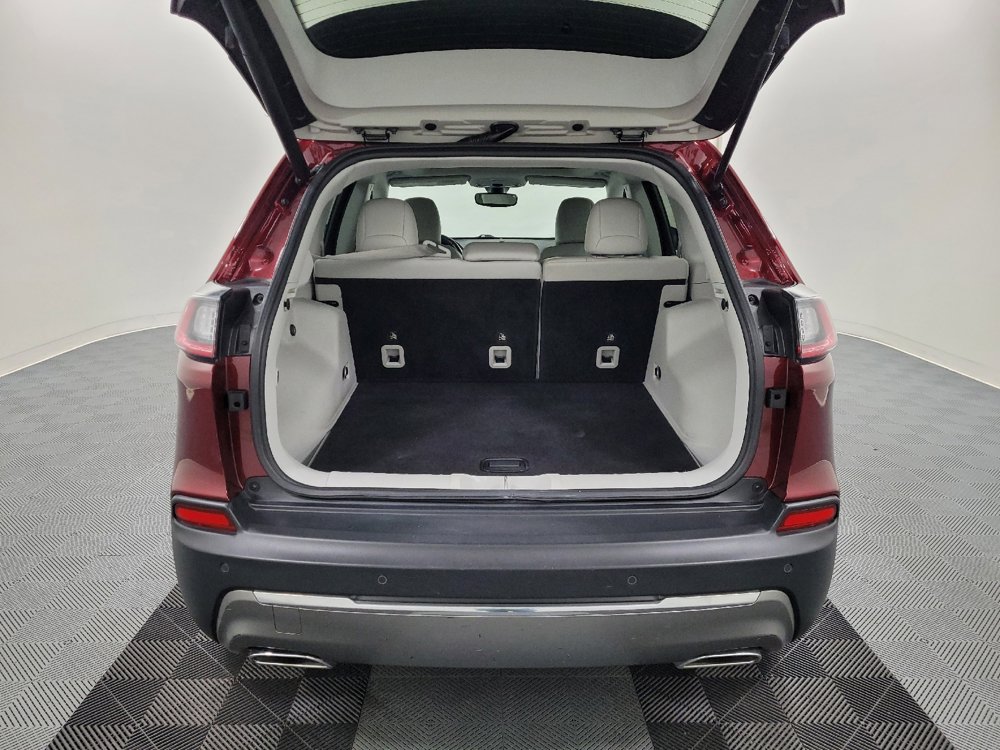 Used 2019 Jeep Cherokee Limited image 29