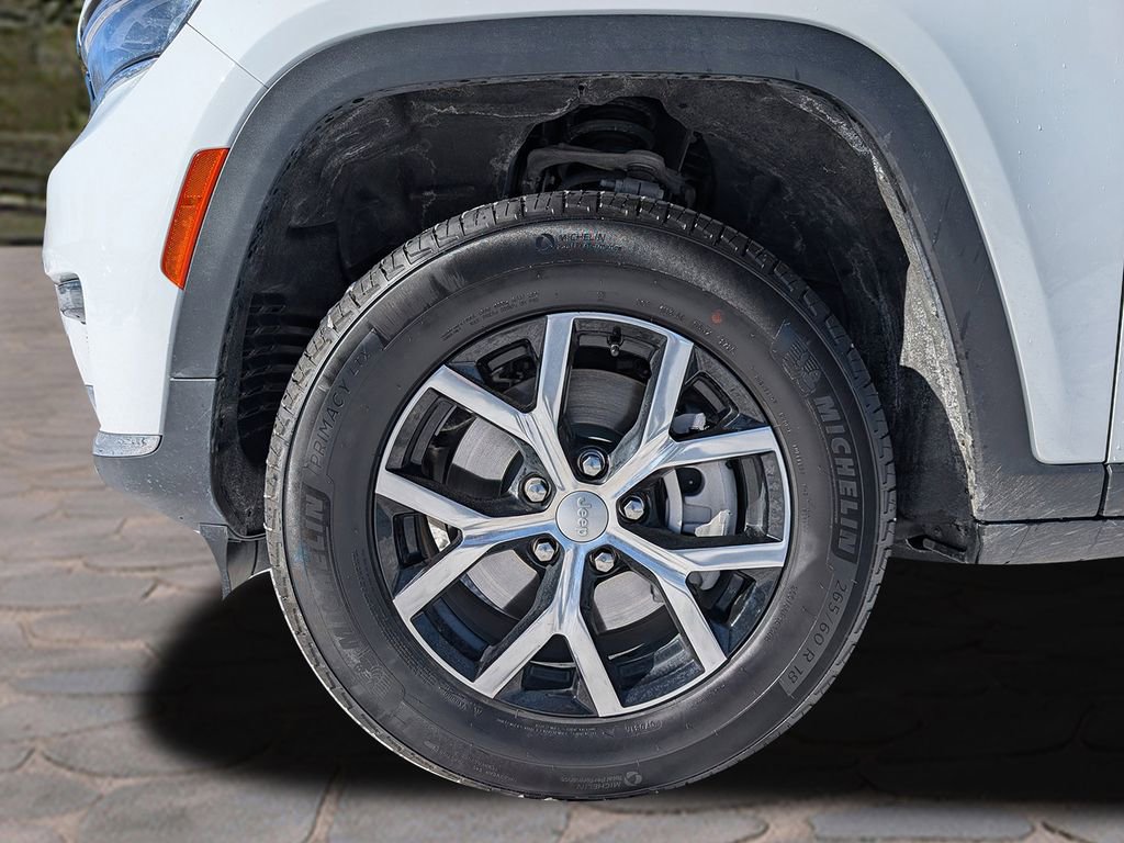 Used 2025 Jeep Grand Cherokee L Limited image 10
