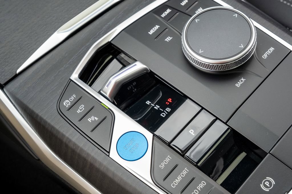 Used 2025 BMW i4 eDrive40 w/ Premium Package image 23