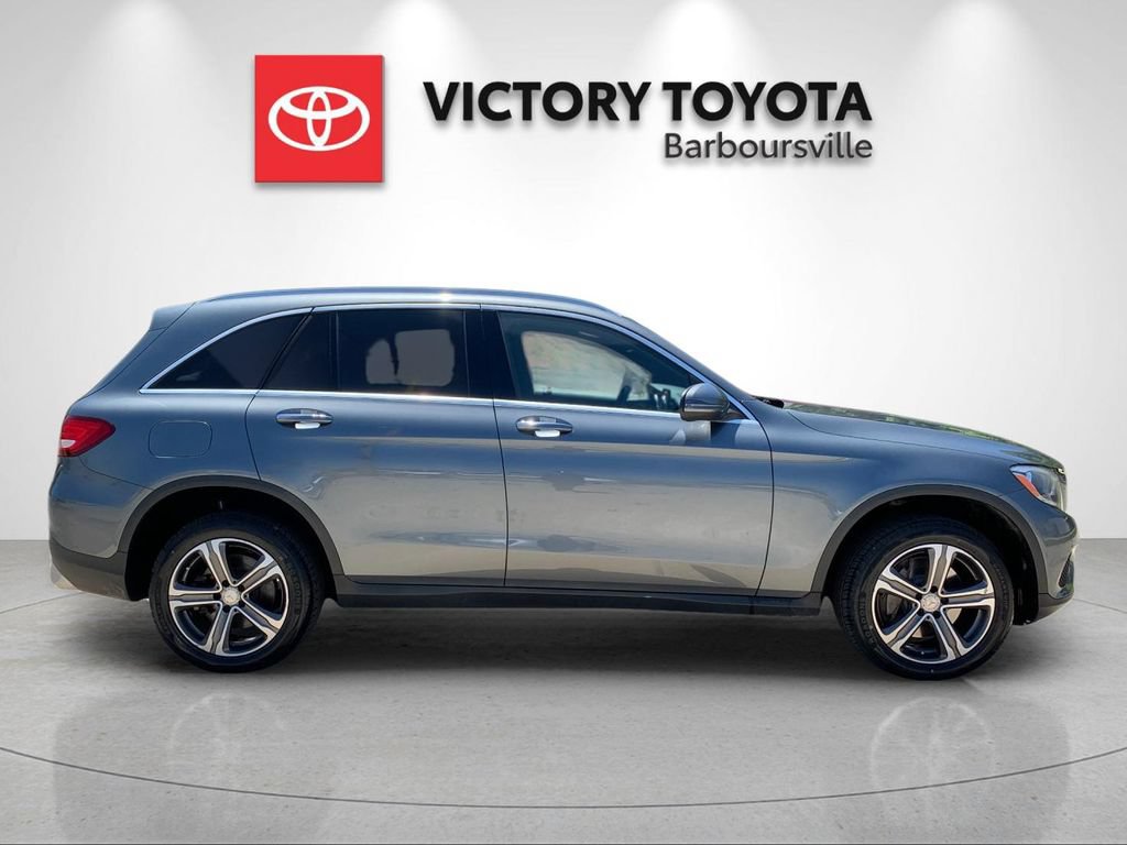Used 2017 Mercedes-Benz GLC 300 4MATIC image 6