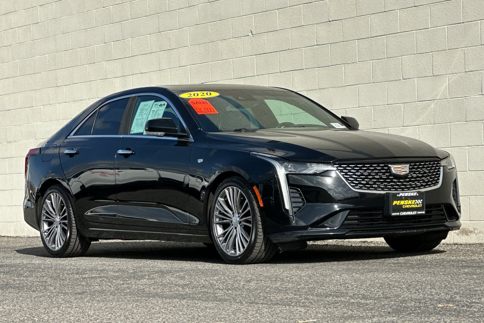 Certified 2020 Cadillac CT4 Premium Luxury RWD image 2