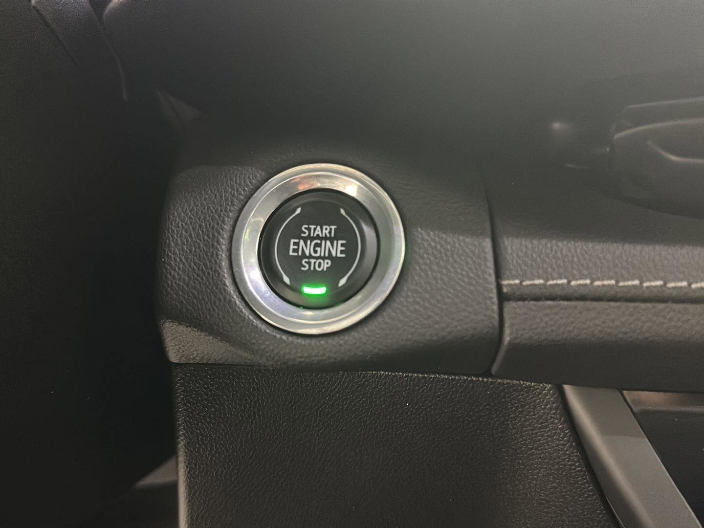 Used 2023 Buick Envision Avenir AWD/4WD image 16