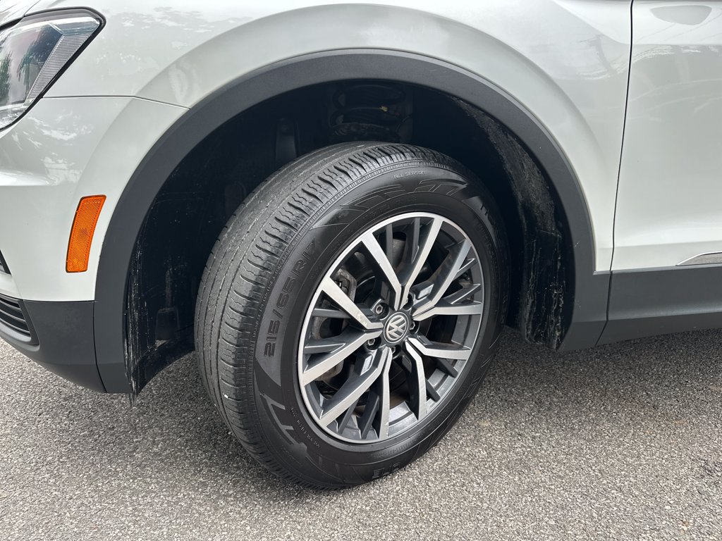 Used 2020 Volkswagen Tiguan SE AWD/4WD image 7