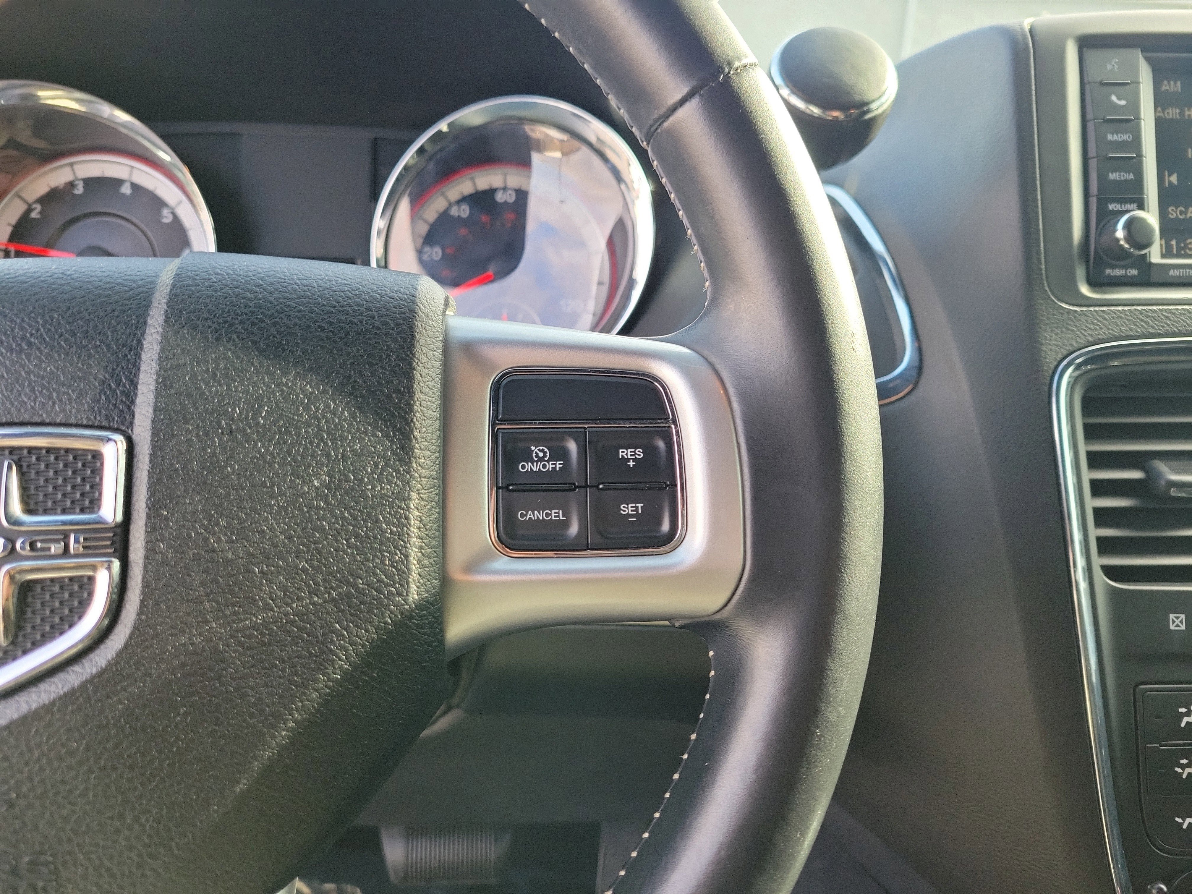 Used 2015 Dodge Grand Caravan SXT w/ Blacktop Package image 23