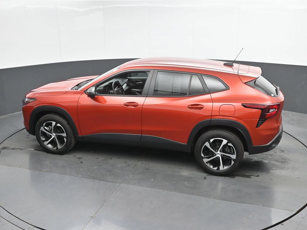 Used 2024 Chevrolet Trax RS FWD image 37