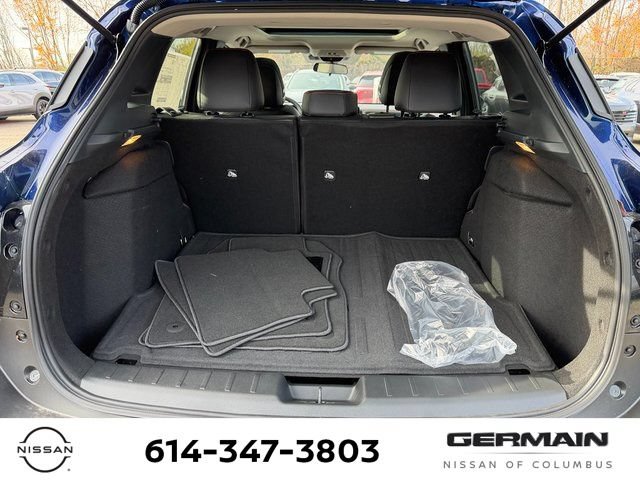New 2026 Nissan Kicks SR w/ SR Premium Package AWD/4WD image 12