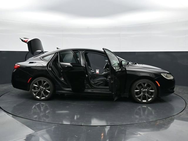 Used 2015 Chrysler 200 S w/ Navigation & Sound Group I AWD/4WD image 44