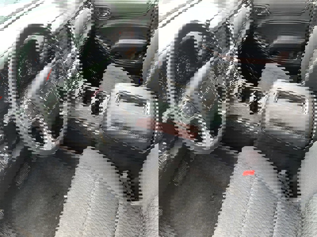 Used 2015 GMC Yukon SLE w/ Convenience Package image 16