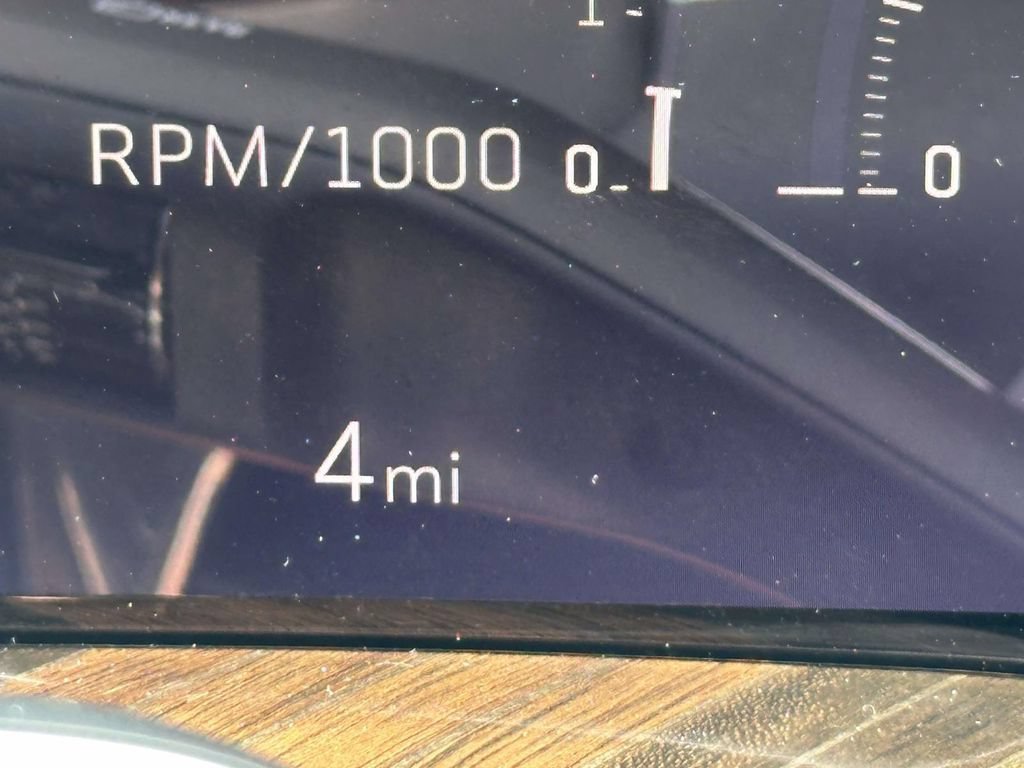 New 2026 Cadillac Escalade Platinum Luxury w/ LPO, Radiant Package AWD/4WD image 19
