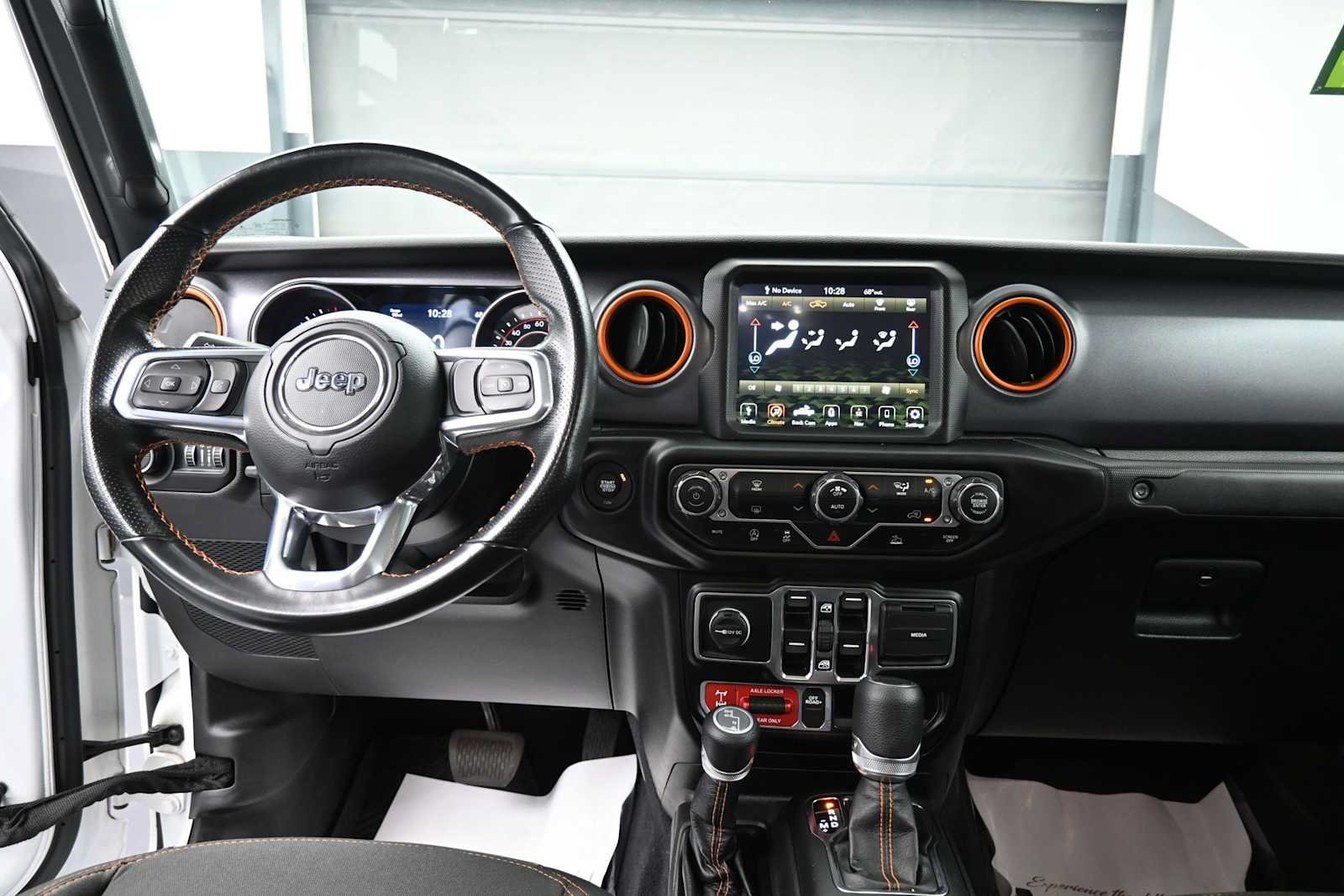 Used 2021 Jeep Gladiator Mojave AWD/4WD image 14